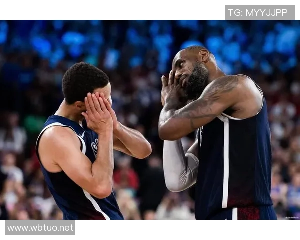 《露天看台》提问球迷谁更强——詹姆斯强于杜兰特、库里！合理！